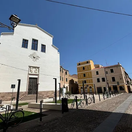 The Three Bell Towers شقة ألغيرو